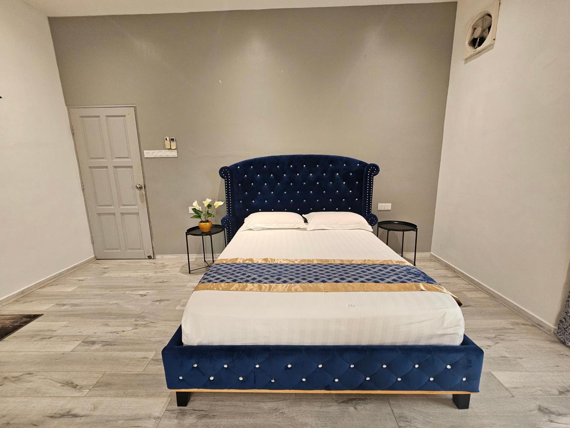 Melody Whole Or Suite Room Muar Exteriör bild