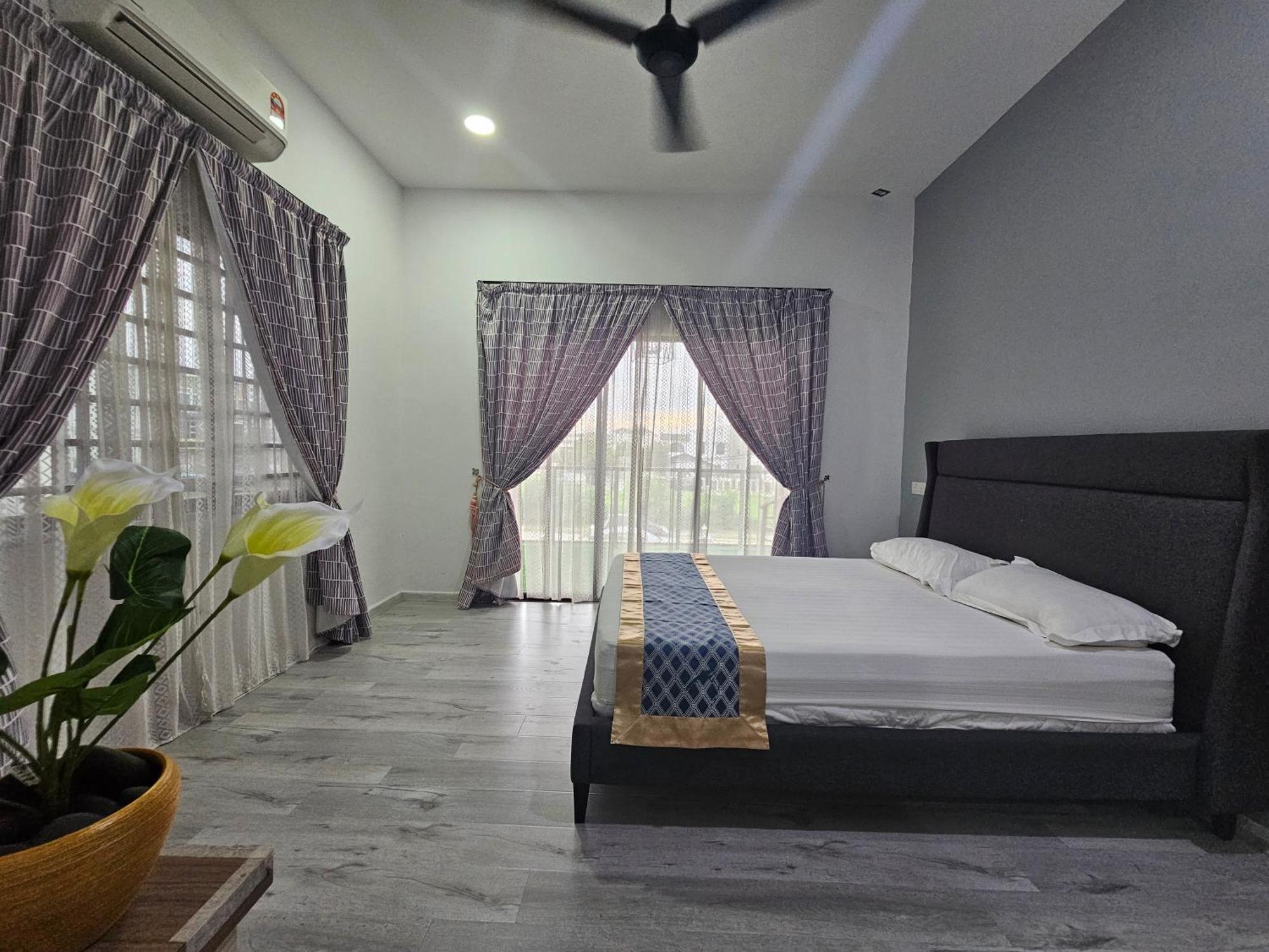 Melody Whole Or Suite Room Muar Exteriör bild