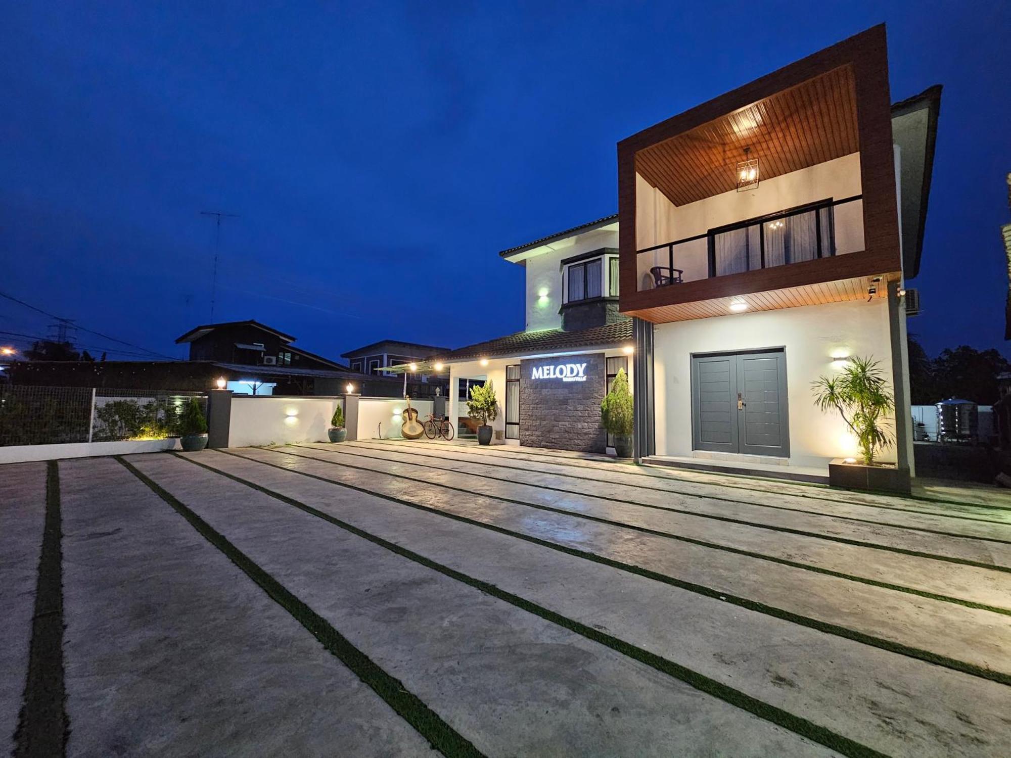 Melody Whole Or Suite Room Muar Exteriör bild